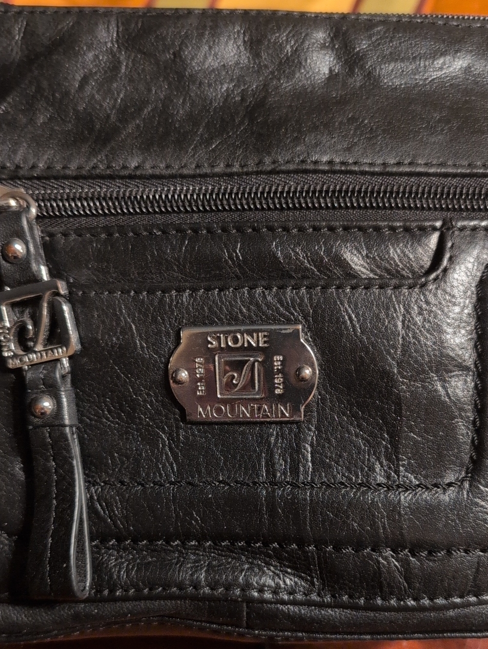 Stone Mountain Woman's Leather Crossbody Bag 7" X 8.5"